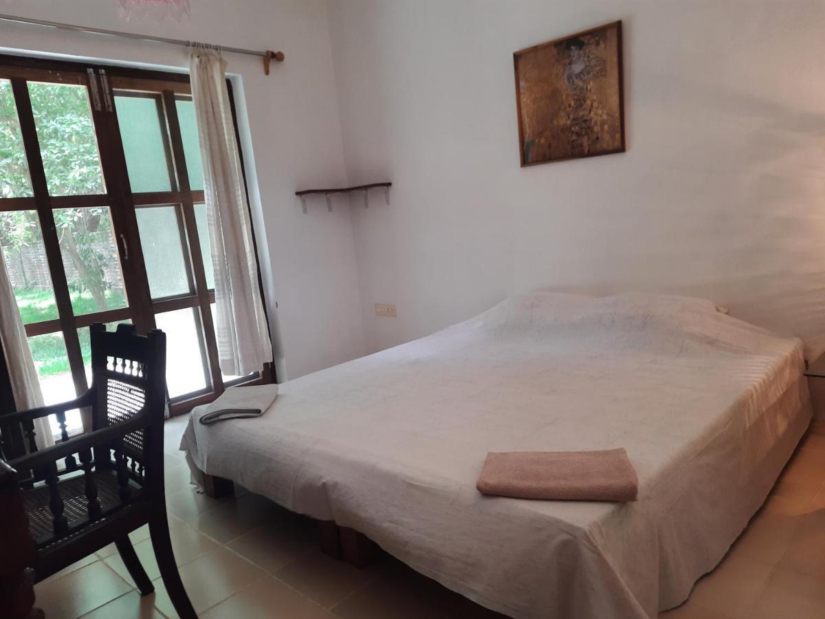 Isai Ambalam Guest House Pondicherry Exterior foto