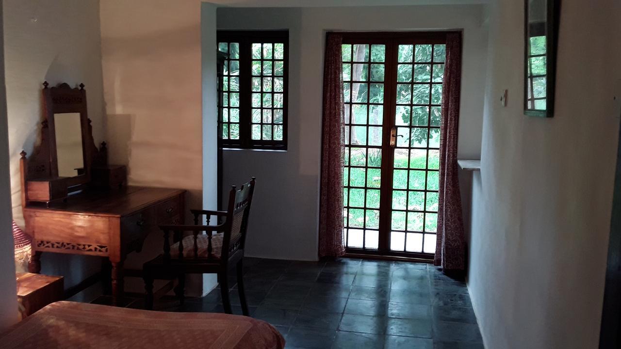 Isai Ambalam Guest House Pondicherry Exterior foto