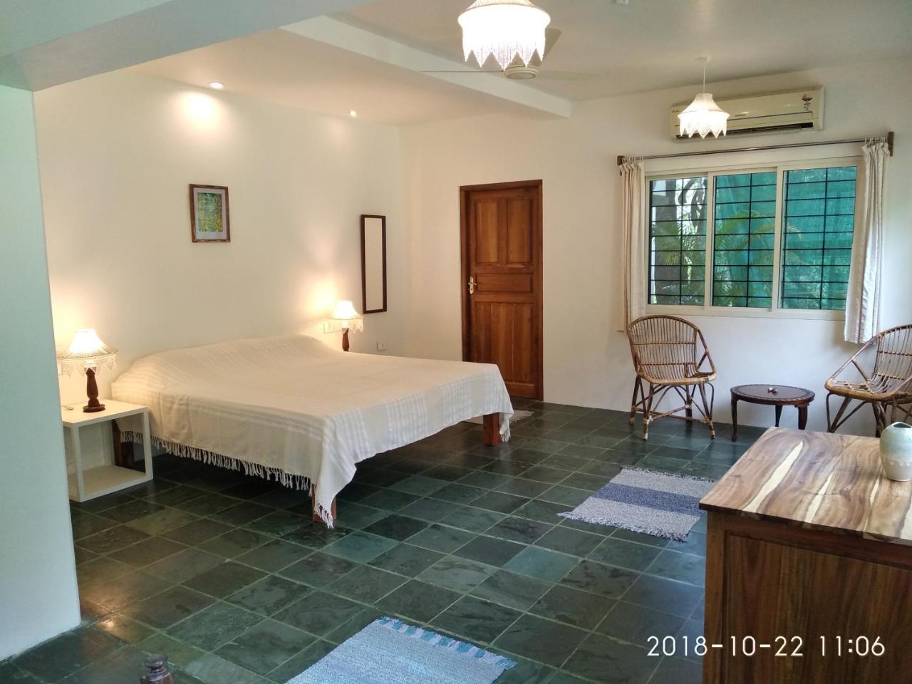 Isai Ambalam Guest House Pondicherry Exterior foto