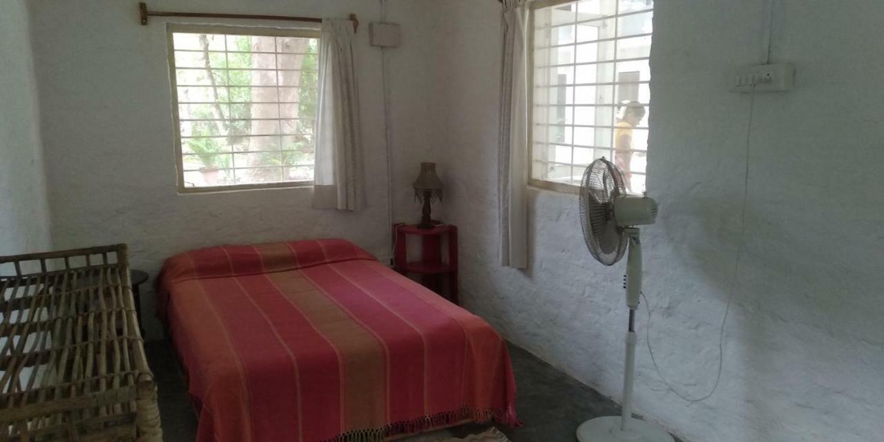 Isai Ambalam Guest House Pondicherry Exterior foto